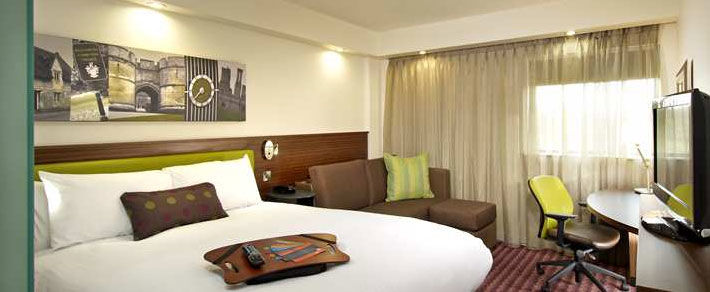 Hotel Hampton By Hilton Corby Exterior foto